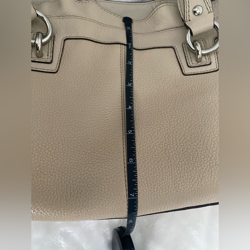 Coach Pebble Stone Leather Purse Medium bag. - Picture 8 of 9